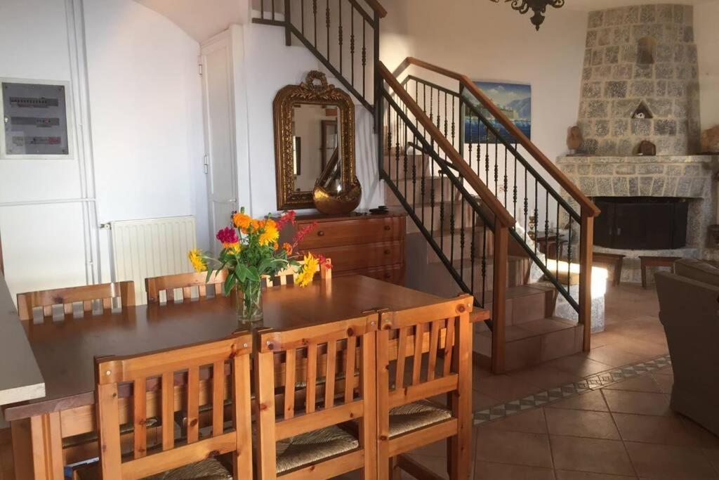 Πύργος Παραδοσιακός Με Μαγευτική Θέα - Villa Traditional Tower With Amazing Sea View Areopoli Zewnętrze zdjęcie